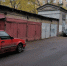 Три трупа, канистру с омывайкой и стаканы нашли у гаражей в Сосновом Бору - Neva.Today