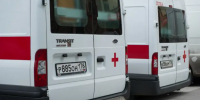 Мотоциклист врезался в ограждение после аварии с авто на Торфяной дороге - ГАZЕТА.СПб