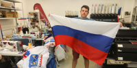 Как производят российский триколор: сегодня отмечается День Государственного флага - Spbdnevnik.ru