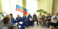 В социально-досуговом отделении граждан пожилого возраста Комплексного центра социального обслуживания населения Пушкинского района состоялась литературно-музыкальная гостиная «Три цвета - одна душа» - Пушкинский район