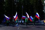 В детских лагерях Санкт‑Петербурга и Ленинградской области отметили День Государственного флага РФ