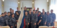 Сотрудники Росгвардии присоединились к празднованию Дня Государственного флага Российской Федерации - Росгвардия