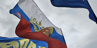 В честь Дня Государственного флага на набережной реки Фонтанки состоялся флешмоб - Metro Петербург