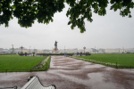 В выходные в Петербурге будет тепло и дождливо