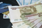 Работникам ЖКХ в Петербурге повысят зарплату на 7 процентов