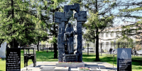 Беглов и Бельский возложили цветы к мемориалу «Детям Беслана» - Комсомольская правда