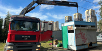 В ходе борьбы с незаконной торговлей Петербург избавился от киосков с фруктами в двух районах - Neva.Today