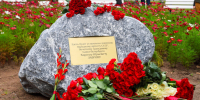 В Петербурге заложили камень на месте будущего памятника актеру Кириллу Лаврову - Metro Петербург