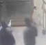 В центре Петербурга разбойники проломили прохожему челюсть молотком из-за 15 тысяч - Neva.Today