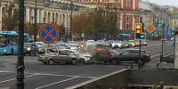 «Перепутал»: 24-летний водитель Audi с 71 штрафом рассказал о причине массового ДТП на Невском - Neva.Today