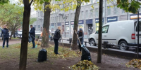 Петербуржцы наводят осенний лоск в саду Пикуля - Петербургский дневник
