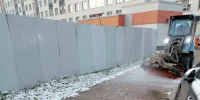 Дворы Петербурга обрабатывают средствами против льда - tvspb.ru - ТК Санкт-Петербург
