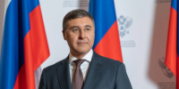 Валерий Николаевич Фальков поздравил преподавателей вузов с профессиональным праздником - СПГХПА им. А.Л. Штиглица