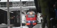 Два поезда из Петербурга изменят маршрут из-за горящего поезда в Свердловской области - Комсомольская правда
