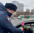 Госавтоинспекция Московского района поздравила автоледи с Днем матери - Spbdnevnik.ru