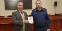 ГСУ СК России по городу Санкт-Петербургу и «Санкт-Петербургские ведомости» издали книгу к 80-летию Победы, включив в неё воспоминания жителей дома-интерната ветеранов войны и труда - Следственный комитет