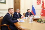 Александр Беглов обсудил с выпускниками президентской программы «Школа мэров» проекты в сфере благоустройства и помощи маломобильным петербуржцам
