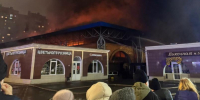 Появились кадры мощного пожара на Правобережном рынке в Петербурге - Spbdnevnik.ru