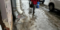 В Петербурге начали обрабатывать дворы противогололедными средствами - Санкт-Петербург.ру