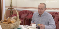 Владимир Путин отправил в пекарню «Машенька» ответные угощения - Петербургский дневник
