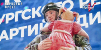 Петербургская художница Валерия Лошак создала скульптуру бойца СВО с ребенком на руках - Spbdnevnik.ru