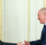 Лукашенко вручил в Петербурге Путину картину, обещанную на день рождения - Neva.Today