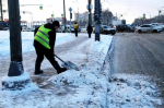 В Петербурге продолжаются снегоуборочные работы