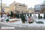Фото: в Петербурге разбирают декорации и палатки Рождественской ярмарки