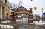 Фото: в Петербурге разбирают декорации и палатки Рождественской ярмарки