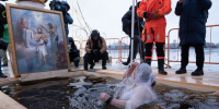 В Петербурге разместили официальный список мест для крещенских купаний - Metro Петербург