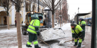 В Петербурге продолжается очистка улиц, дорог, садов и парков - Spbdnevnik.ru