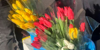 Перед праздниками в Петербурге поймали несколько десяткой нелегальных торговцев цветами - Петербургский формат