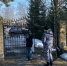 В Петродворцовом районе наряд Росгвардии задержал неадекватного водителя, протаранившего ворота частного дома - Росгвардия