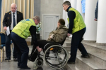 В Петербурге разработают единый стандарт обслуживания маломобильных пассажиров