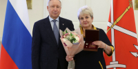 Директор жилкомсервиса г. Ломоносова Валентина Шмелёва удостоена почётного звания «Заслуженный работник жилищно-коммунального хозяйства Санкт‑Петербурга» - Петродворцовый район