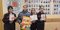 Ученики подшефного кадетского класса Росгвардии поздравили военнослужащих, находящихся в зоне проведения СВО, с 10-летием образования ведомства и 215-летием войск правопорядка - Росгвардия
