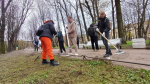 Сотрудники Комитета по строительству приняли участие в акции «Добрый субботник»