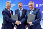 Ректор СПбПУ Андрей Рудской, президент АО «АВТОВАЗ» Максим Соколов и вице-губернатор Санкт-Петербурга Кирилл Поляков