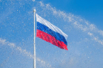 Болельщица из Германии принесла флаг РФ на ЧЕ по водным видам спорта