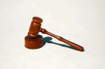 Любовный треугольник в петербургской компании дошёл до суда | ФОТО Tingey Injury Law Firm on Unsplash