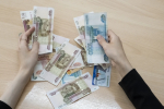 Домработница украла 25 млн рублей из коробки на балконе в доме на Смоленской