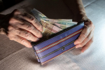 В России могут начать доплачивать гражданам, которым исполнится 100 лет